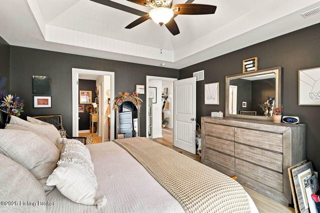 104 Sweetspire Dr, Mt Washington, KY 40047