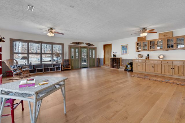 1044 Winterberry Dr, Monteagle, TN 37356
