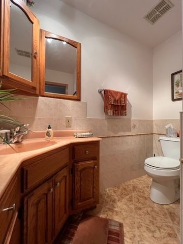 8887 N Grace Avenue 1, Niles, IL 60714