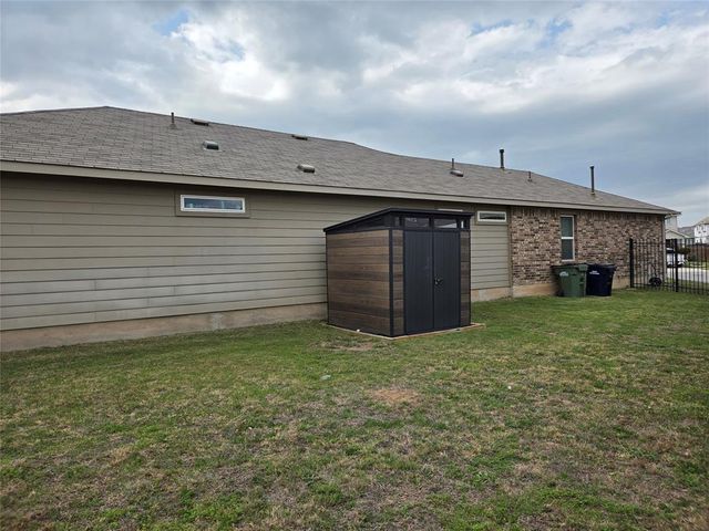108 Blue Sage DR, Leander, TX 78641