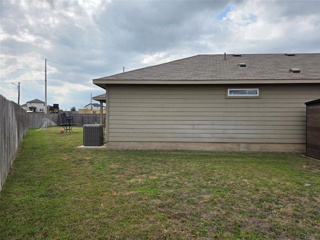 108 Blue Sage DR, Leander, TX 78641