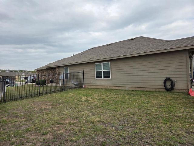 108 Blue Sage DR, Leander, TX 78641