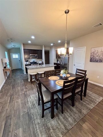 108 Blue Sage DR, Leander, TX 78641