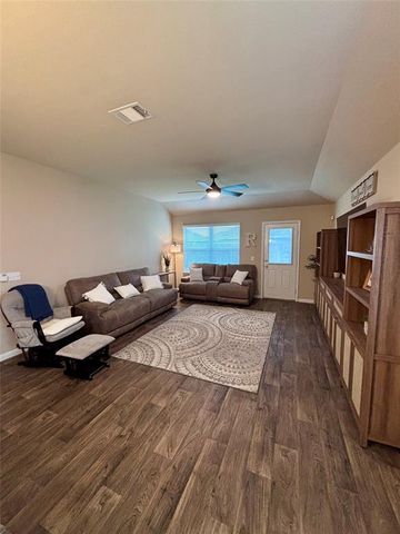 108 Blue Sage DR, Leander, TX 78641