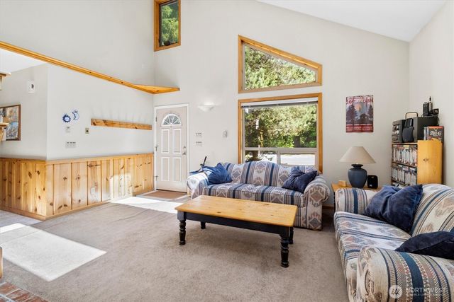 7101 Rainier Way, Glacier, WA 98244