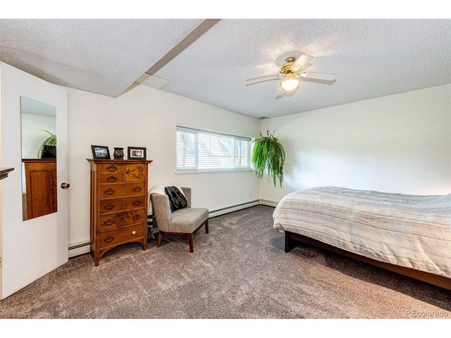2924 W Bryant Cir, Littleton, CO 80120