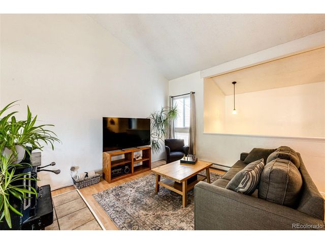2924 W Bryant Cir, Littleton, CO 80120
