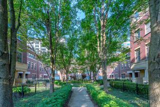 1942 S Prairie Avenue 3, Chicago, IL 60616