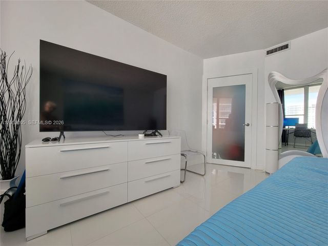 3505 S Ocean Drive 1011, Hollywood, FL 33019