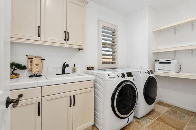 451 Paseo Del Corazon, Palm Desert, CA 92211