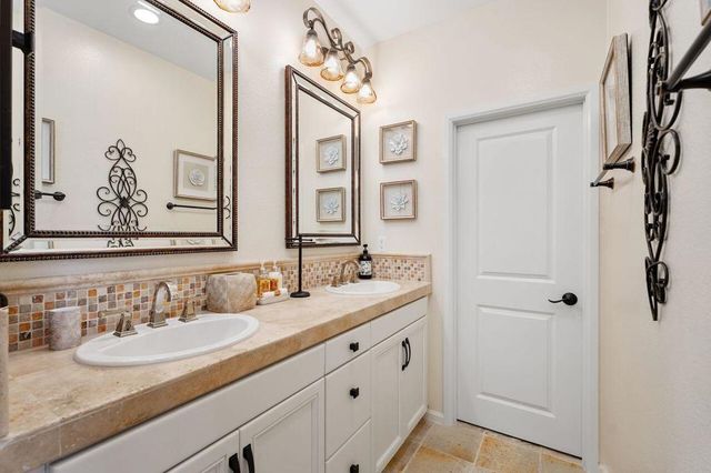 451 Paseo Del Corazon, Palm Desert, CA 92211