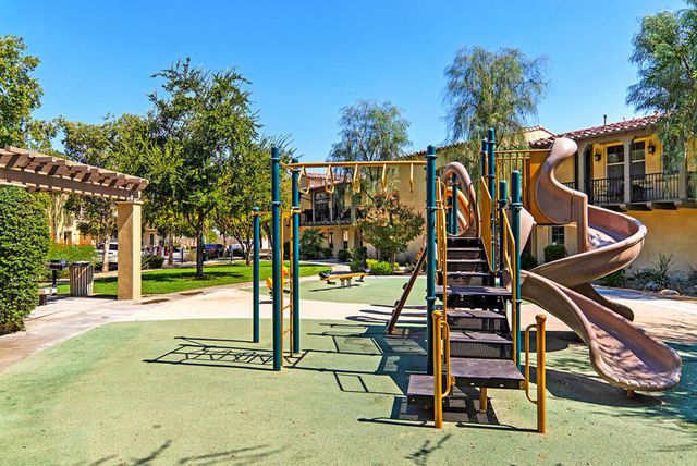 451 Paseo Del Corazon, Palm Desert, CA 92211