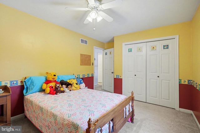 107 SUMMER HOUSE LN, York, PA 17408