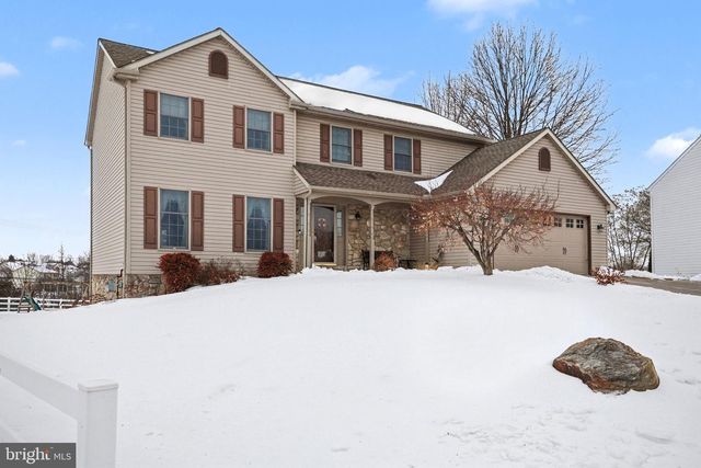 107 SUMMER HOUSE LN, York, PA 17408