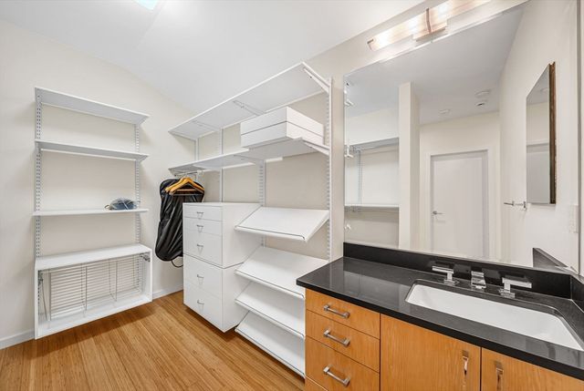 28 Kesseler Way, Newton, MA 02467