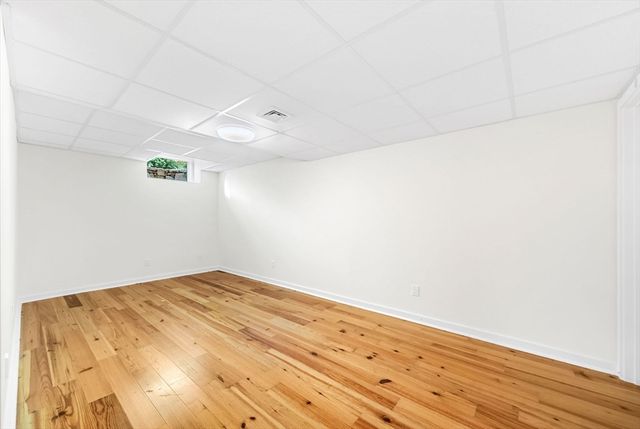 28 Kesseler Way, Newton, MA 02467