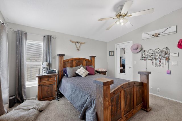 622 N Hazel Street, Los Lunas, NM 87031