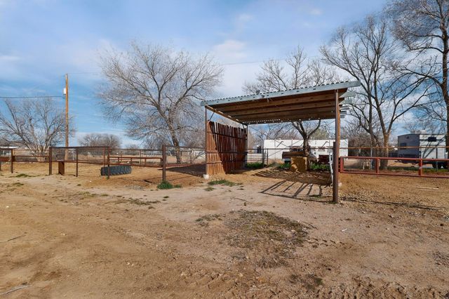 622 N Hazel Street, Los Lunas, NM 87031