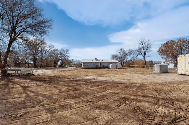 622 N Hazel Street, Los Lunas, NM 87031