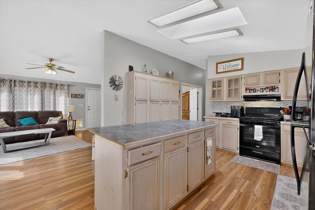 622 N Hazel Street, Los Lunas, NM 87031