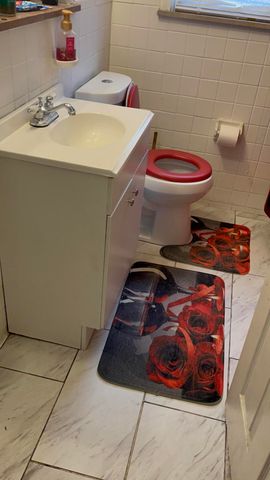 19781 Plainview Avenue, Detroit, MI 48219