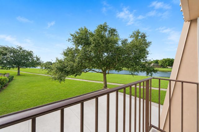 6409 64th Way, West Palm Beach, FL 33409