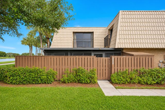 6409 64th Way, West Palm Beach, FL 33409
