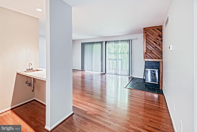 33 FOXTAIL CT, Newark, DE 19711