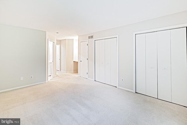 33 FOXTAIL CT, Newark, DE 19711