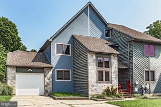 33 FOXTAIL CT, Newark, DE 19711