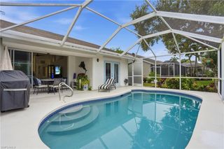 5253 Whitten DR, Naples, FL 34104