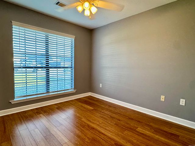 2460 Apple Blossom, Conway, AR 72034