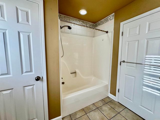2460 Apple Blossom, Conway, AR 72034