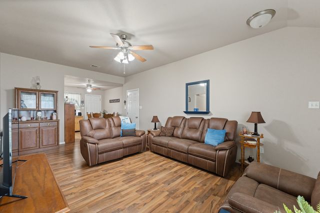 1595 Spring Branch Drive, Cleburne, TX 76033