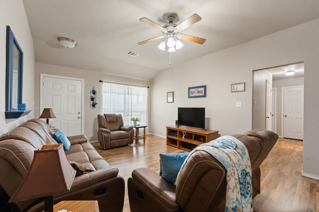 1595 Spring Branch Drive, Cleburne, TX 76033