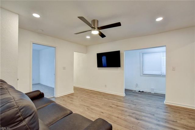 2906 Elm AVE, Portsmouth, VA 23704