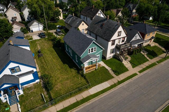 2618 N 24th PLACE, Milwaukee, WI 53206