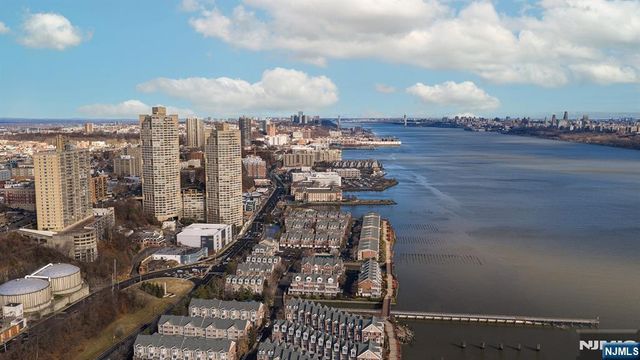 7002 JFK Blvd E 11A, Guttenberg, NJ 07093