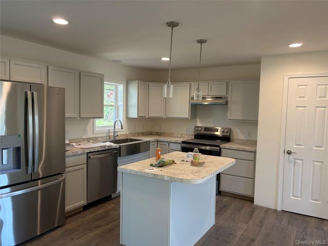 32 Spruce Road, Brewster, NY 10509