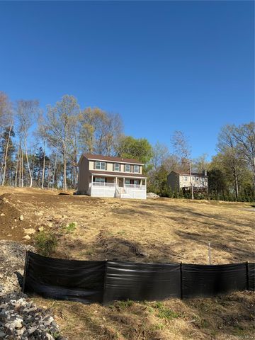 32 Spruce Road, Brewster, NY 10509