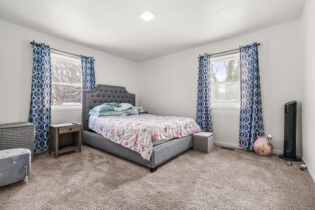3521 Meadowcroft Avenue, Kalamazoo, MI 49004