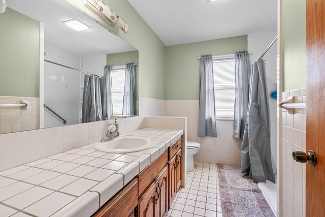 3521 Meadowcroft Avenue, Kalamazoo, MI 49004
