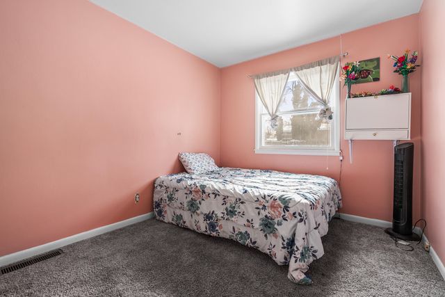 3521 Meadowcroft Avenue, Kalamazoo, MI 49004