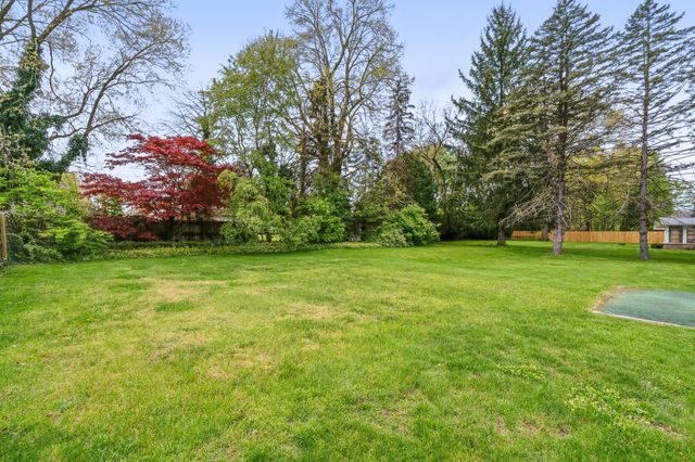 3521 Meadowcroft Avenue, Kalamazoo, MI 49004