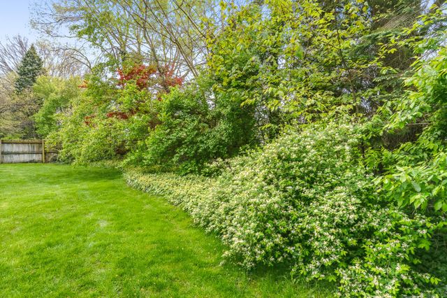 3521 Meadowcroft Avenue, Kalamazoo, MI 49004