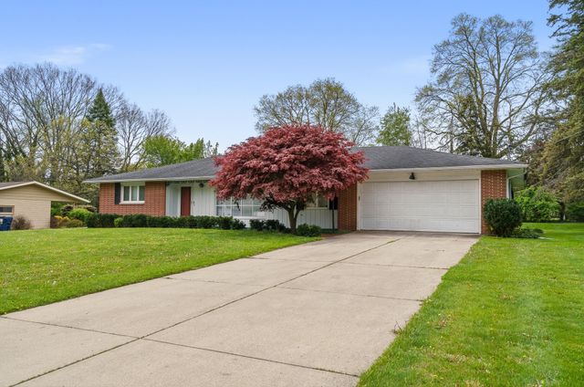 3521 Meadowcroft Avenue, Kalamazoo, MI 49004