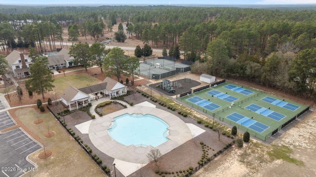 379 Kerr Lake Road, Aberdeen, NC 28315