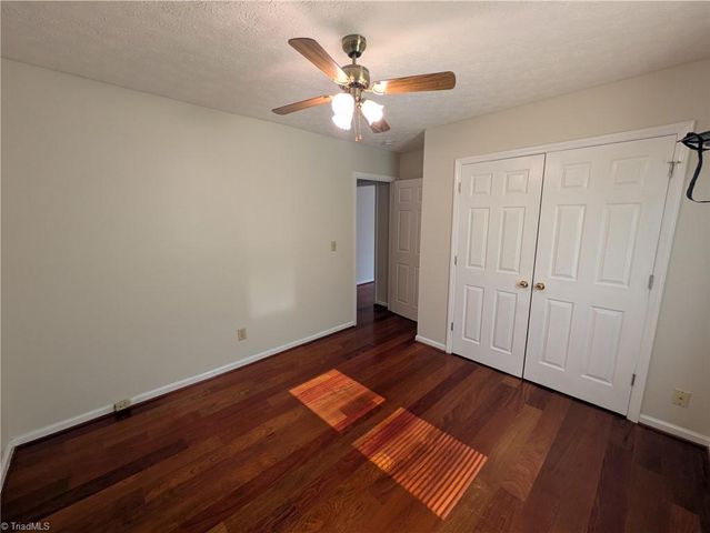 6008 Yeaton Glen Drive, Winston-salem, NC 27107