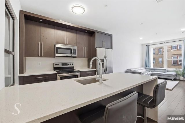 6401 Park Avenue 302, West New York, NJ 07093