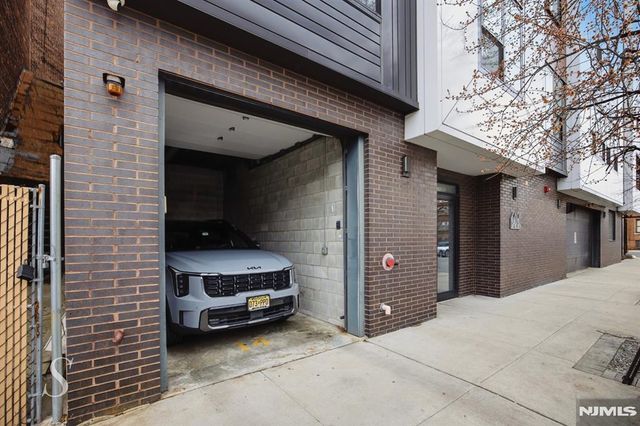 6401 Park Avenue 302, West New York, NJ 07093